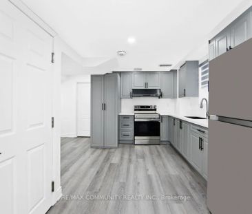 64 Fallstar Crescent #Basement Unit - Photo 4