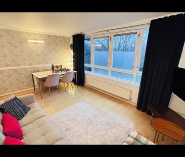 2 Bed Maisonette, Ollgar Close, W12 - Photo 2