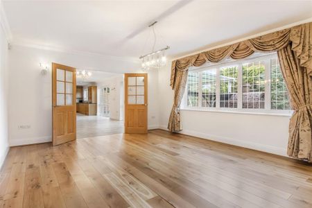 6 bedroom detached house to rent - Photo 2