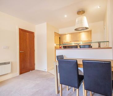 2 bedroom apartment to rent - Photo 4