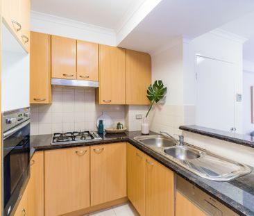 A Harbourside Sanctuary With Resort Facilities - Photo 6