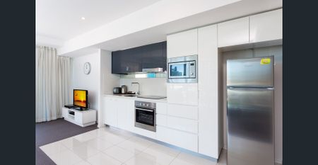 Modern 2-bedroom apartment in the popular & central H-Residence complex - Level 3 - Photo 5