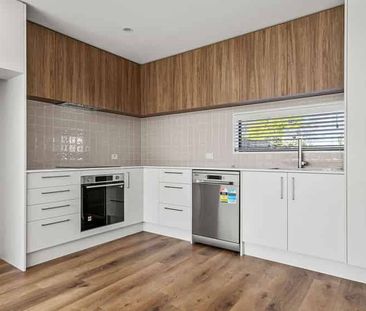 2/228 Blenheim Road, Riccarton - Photo 2