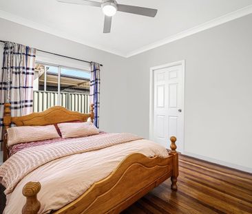 Neat & Tidy 3 Bed Home - Prime St Marys Location - Photo 3