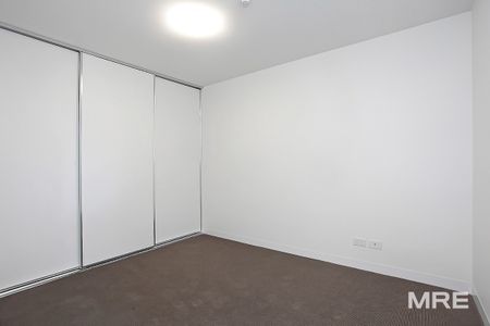 Exceptionally designed with everything you need to call home - Photo 2