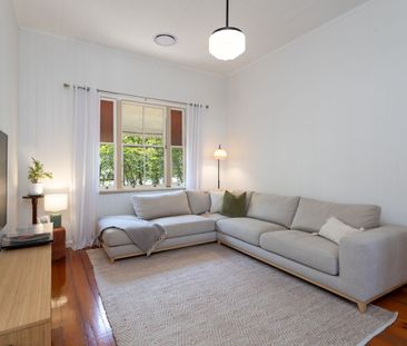 Quintessential Queenslander for the Whole Family - Photo 1