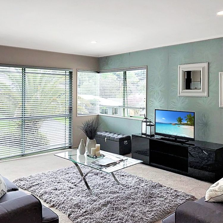 Unsworth Heights - 4 Bedroom, 2 Bathroom Home - Photo 1