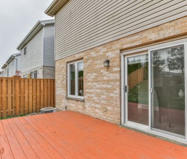 For Lease - 952 THISTLEDOWN Way, London North, Ontario - Photo 2