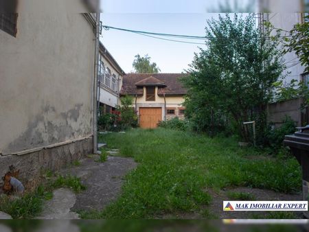 Apartament 2 cam la casa de renovat centru Campulung Arges - Photo 2