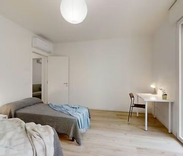 Via Armistizio, Padova, Veneto 35142 - Photo 6