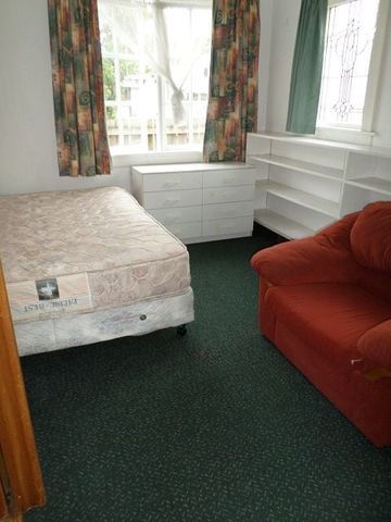 5 bedroom student flat available for the next year - Photo 2