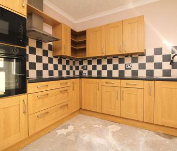 3 bedroom terraced house to rent - Photo 4