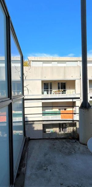 Location Appartement 1 pièce 23m² AVIGNON 84000 - Photo 1