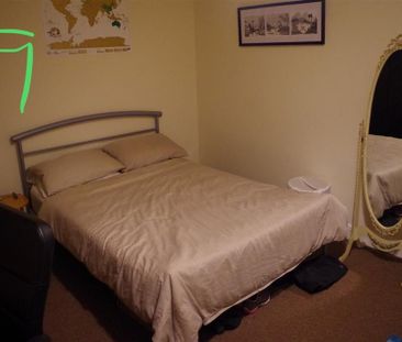 4 bedroom terraced house to rent - Photo 5