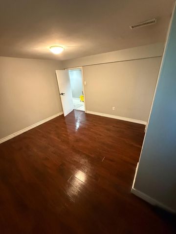 For Lease - 336 Conlins Road Unit# Room, Toronto, Ontario - Photo 2