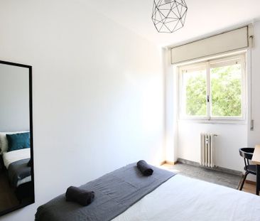 Via Carlo Marx, Milan, Lombardy 20153 - Photo 3