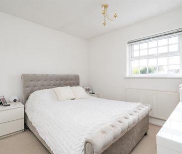 2 bed terraced house to rent in Crimscote Close, Shirley, Solihull - Photo 5