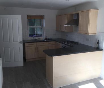 3 bedroom terraced house to rent - Photo 4