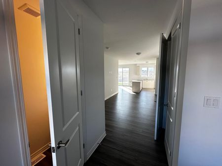 For Lease - 349 millstone Street, Kitchener, Ontario - Photo 4