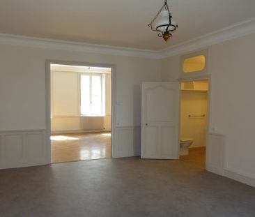 Location Appartement 2 pièces 57m² BEAUNE 21200 - Photo 2