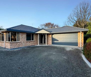 KAIAPOI - THREE BEDROOMS PLUS HOBBY ROOM, PET NEGOTIABLE - Photo 3