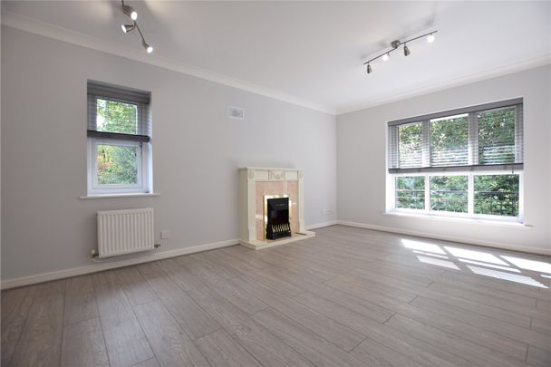 2 bedroom Flat in Sabin Gates, Bracknell - Photo 1
