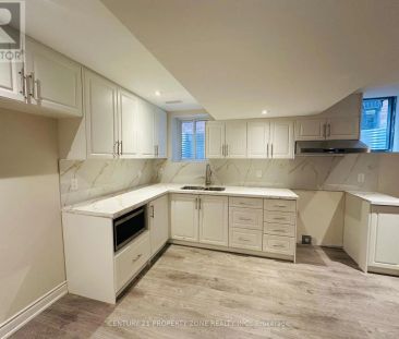 39 LAMPMAN CRESCENT - Photo 6