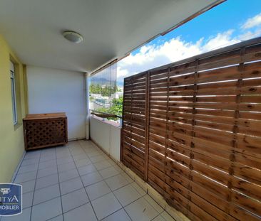 Location Appartement 1 pièce 25m² STE CLOTILDE 97490 - Photo 1