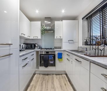 3 bed semi-detached house to rent in Speckledwood Way, Newcastle Up... - Photo 3