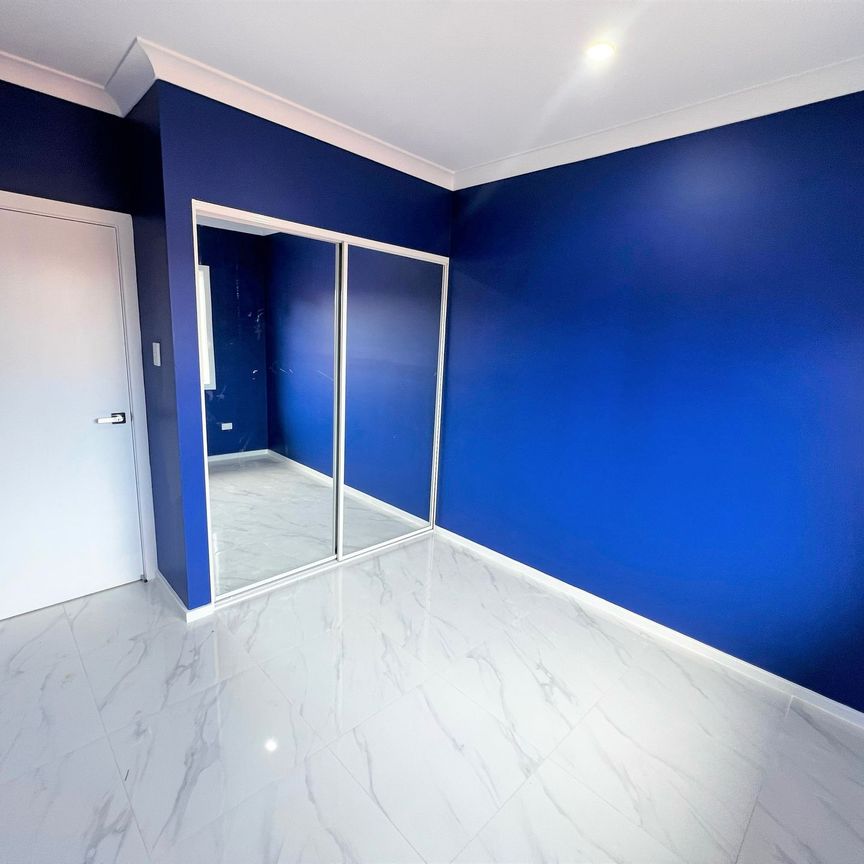 SPACIOUS GRANNY FLAT! - Photo 1