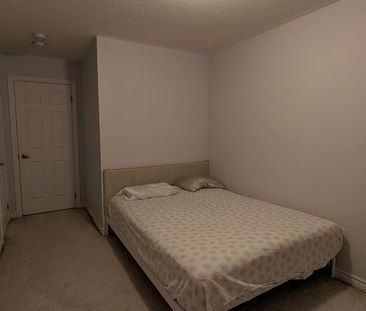 For Lease - 6 Westbury Way, Whitby, Ontario - Photo 3