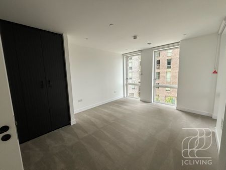 Silverleaf House, 1 Heartwood Boulevard, London W3 - Photo 4