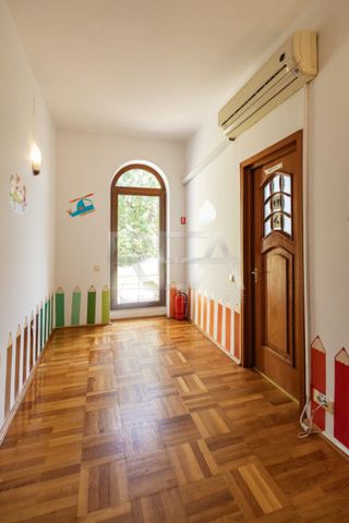 Casa individuala 3 camere garaj si teren 200 mp Calea Dumbra - Photo 4