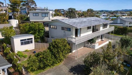 Beachside Location! - Photo 5