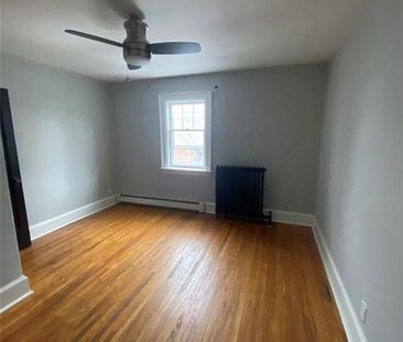 216 KING Street S Unit# 1, Waterloo, Ontario, N2J1R3 - Photo 3