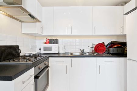 Price £716 pw - Available 10/08/2026 - Furnished - Photo 3