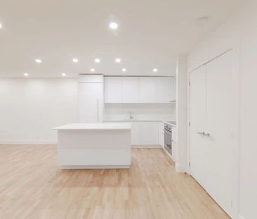 4555 Bonavista Avenue — 2 Bedroom - unit 412 - Photo 3