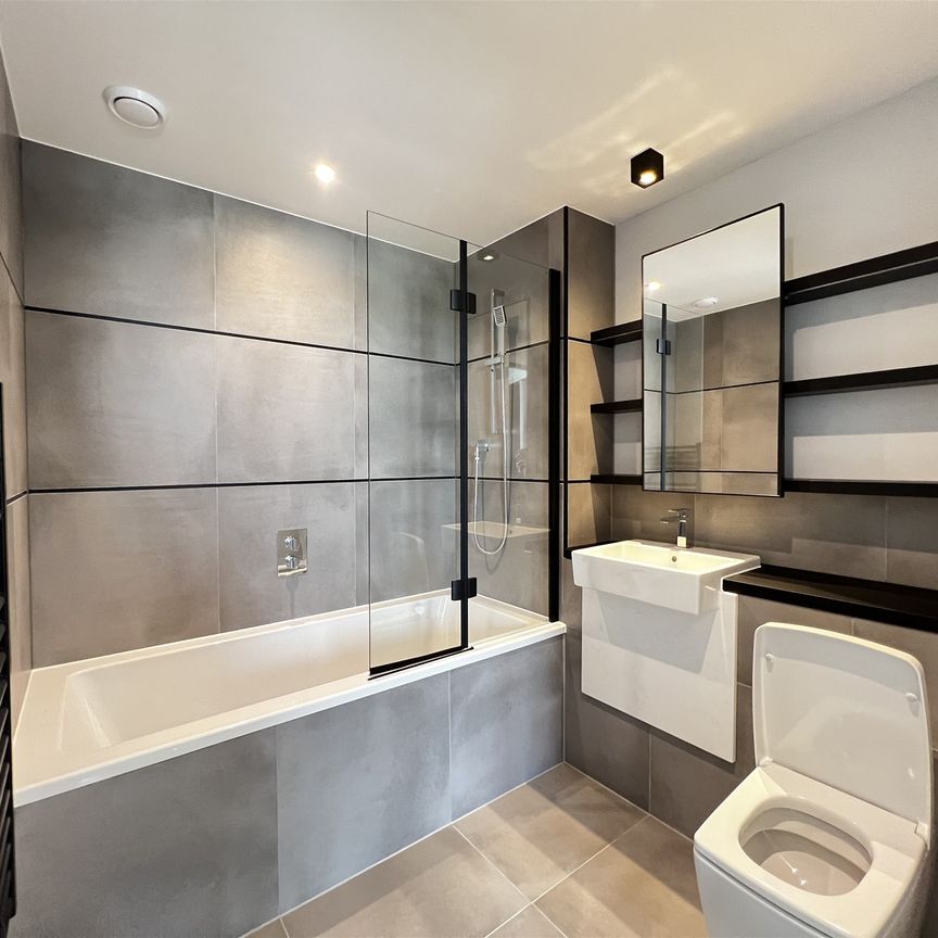 Makers Yard, London - Photo 1