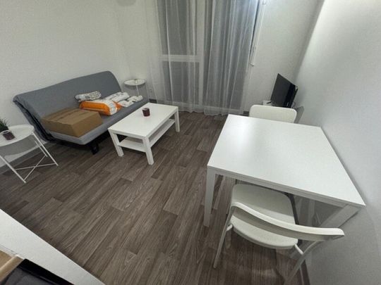 Location Appartement 1 pièce 18m² FRANQUEVILLE ST PIERRE 76520 - Photo 1