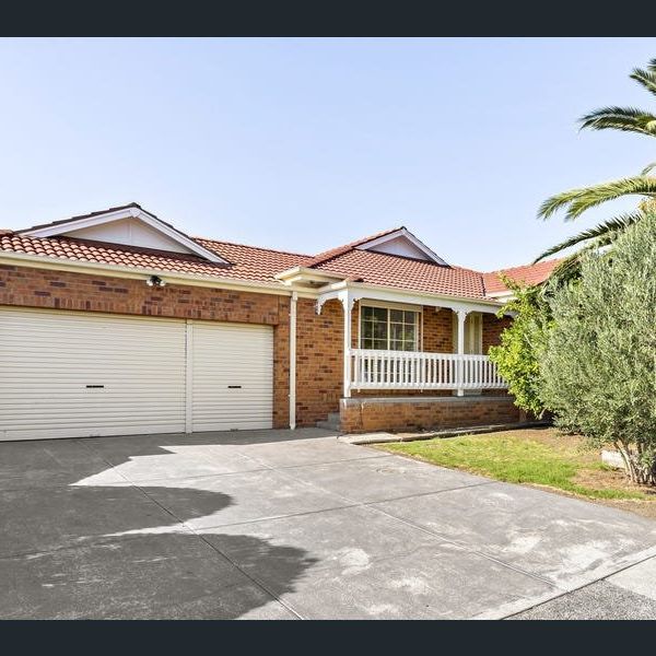 5 Bentley Way, Mill Park - Photo 1
