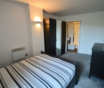 2 bedroom apartment to rent - Photo 4