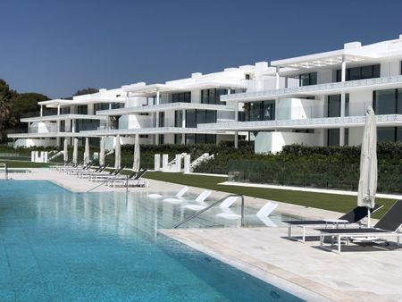 Apartment in Estepona, Costa del Sol - Photo 5