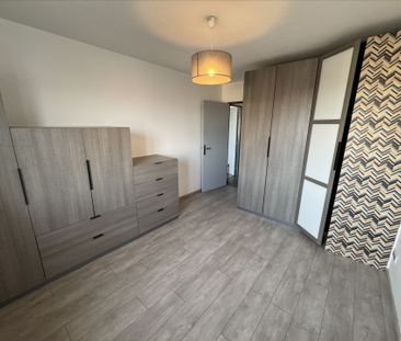 Location Appartement 3 pièces 68m² - Photo 3
