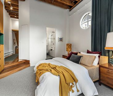 Warehouse style living in the heart of Port Melbourne - Photo 4