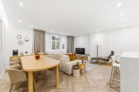 A 2 bedroom apartment to rent on Sloane Street, SW1X - Photo 2