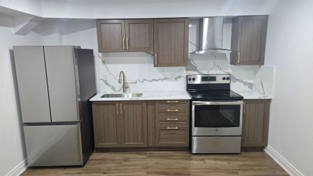 For Lease - 53 Larry Crescent, Haldimand, Ontario - Photo 3