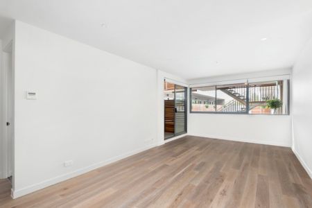 Beautifully Presented Apartment Positioned within Balwyn High School Zone - Photo 4