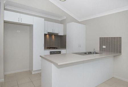 Modern, Low-Maintenance Living - 21 Izaro Circuit, Burdell - Photo 4