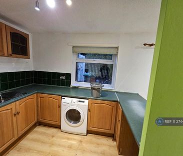 3 bedroom terraced house to rent - Photo 6