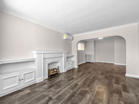 For Lease - 18 Roblin Avenue, Toronto, Ontario - Photo 5